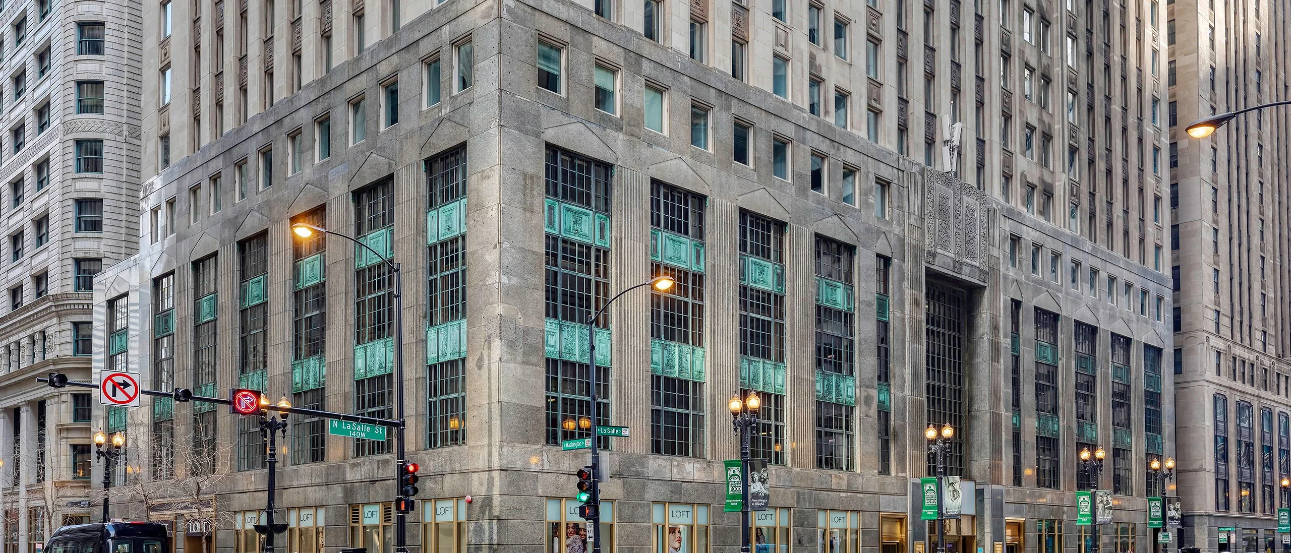 33 N LaSalle — Sale in Chicago, IL, photo 3 of 8