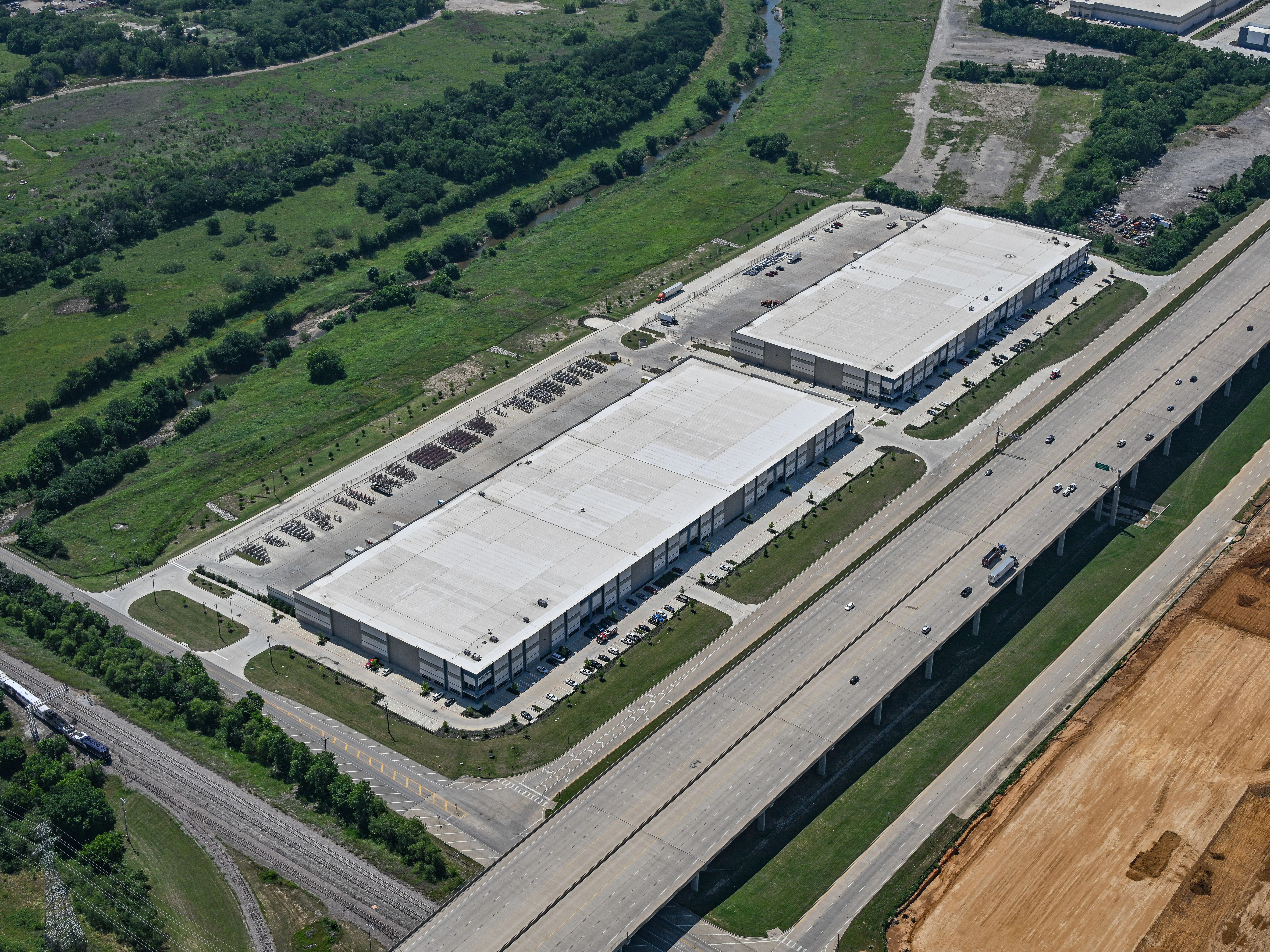 GSW Commerce Center @ 161 — Sale in Grand Prairie, TX, photo 2 of 8