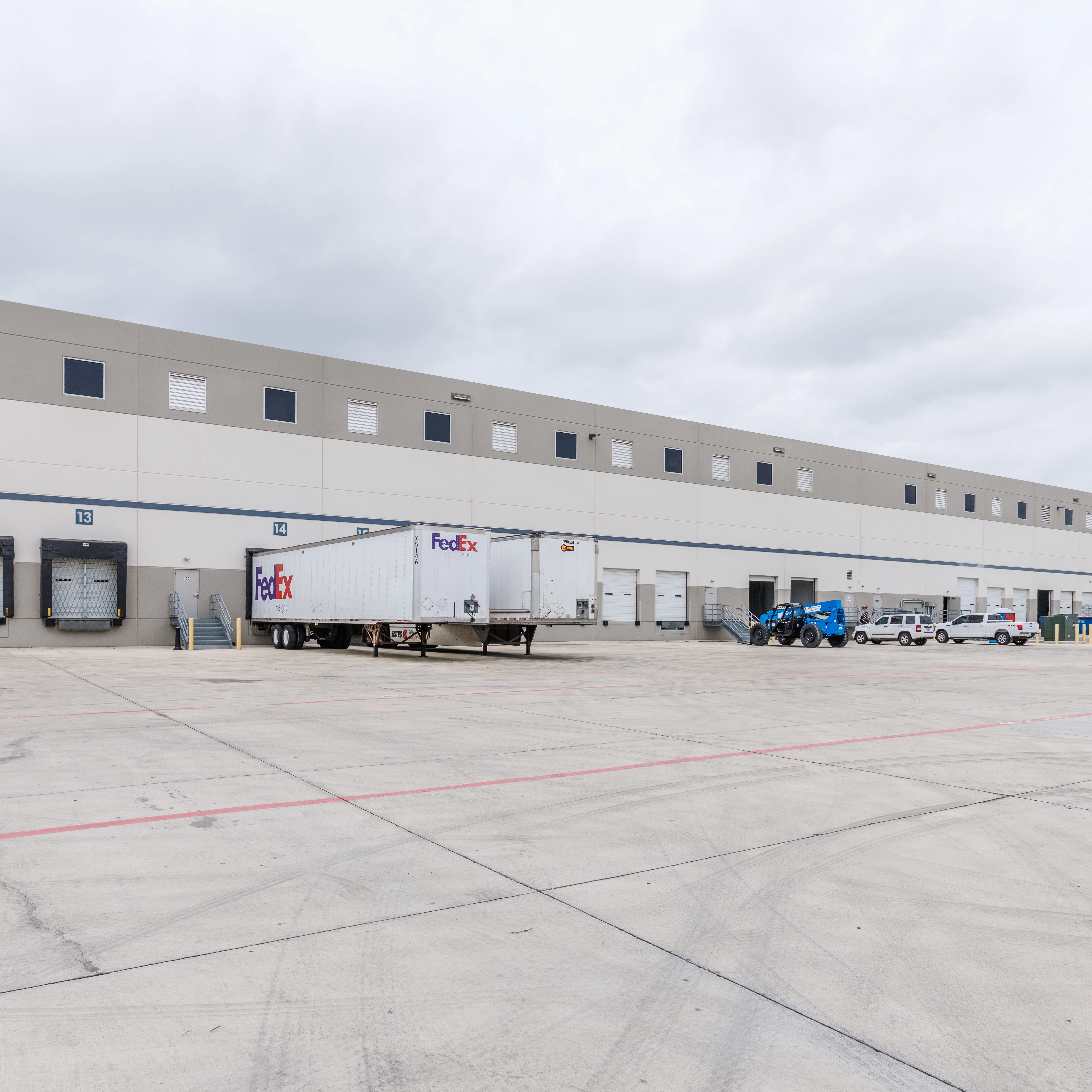 GSW Commerce Center @ 161 — Sale in Grand Prairie, TX, photo 6 of 8