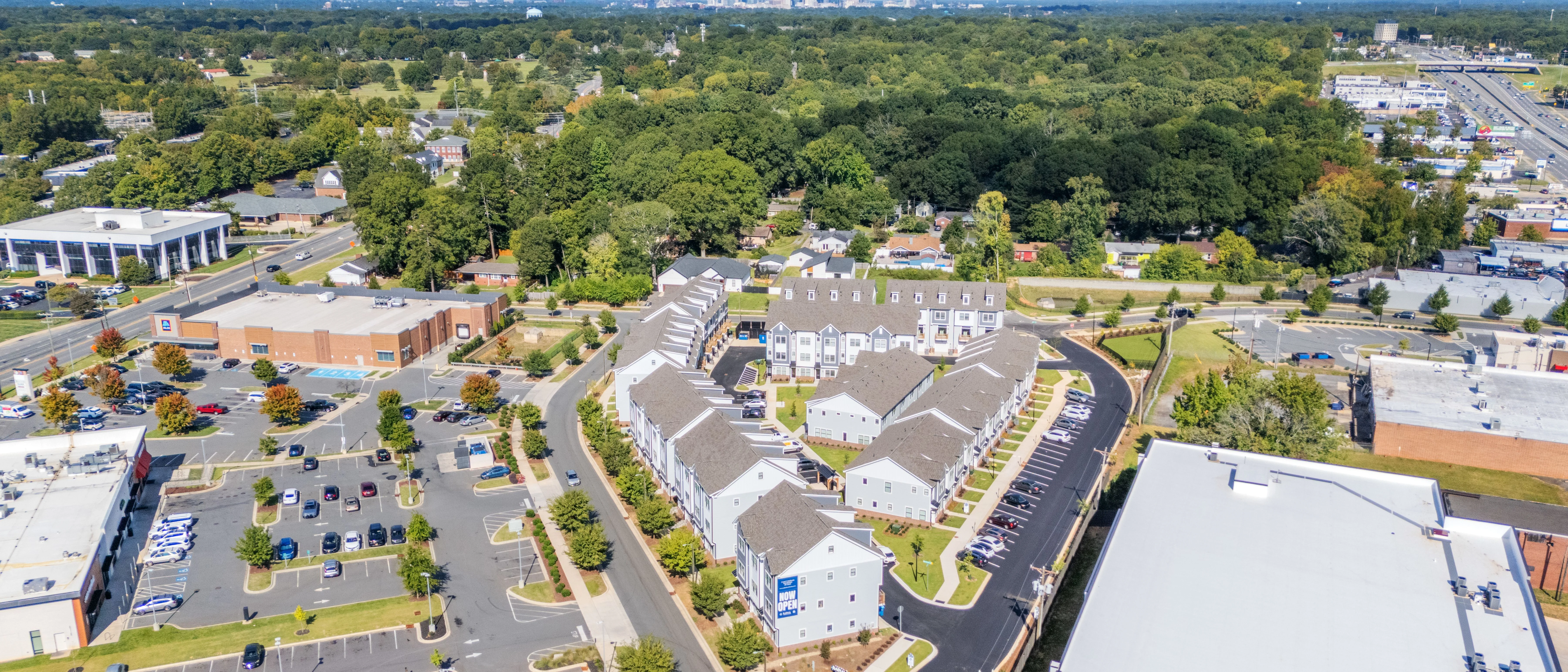 Radial at MoRa Point — Sale in Charlotte, NC, photo 3 of 8