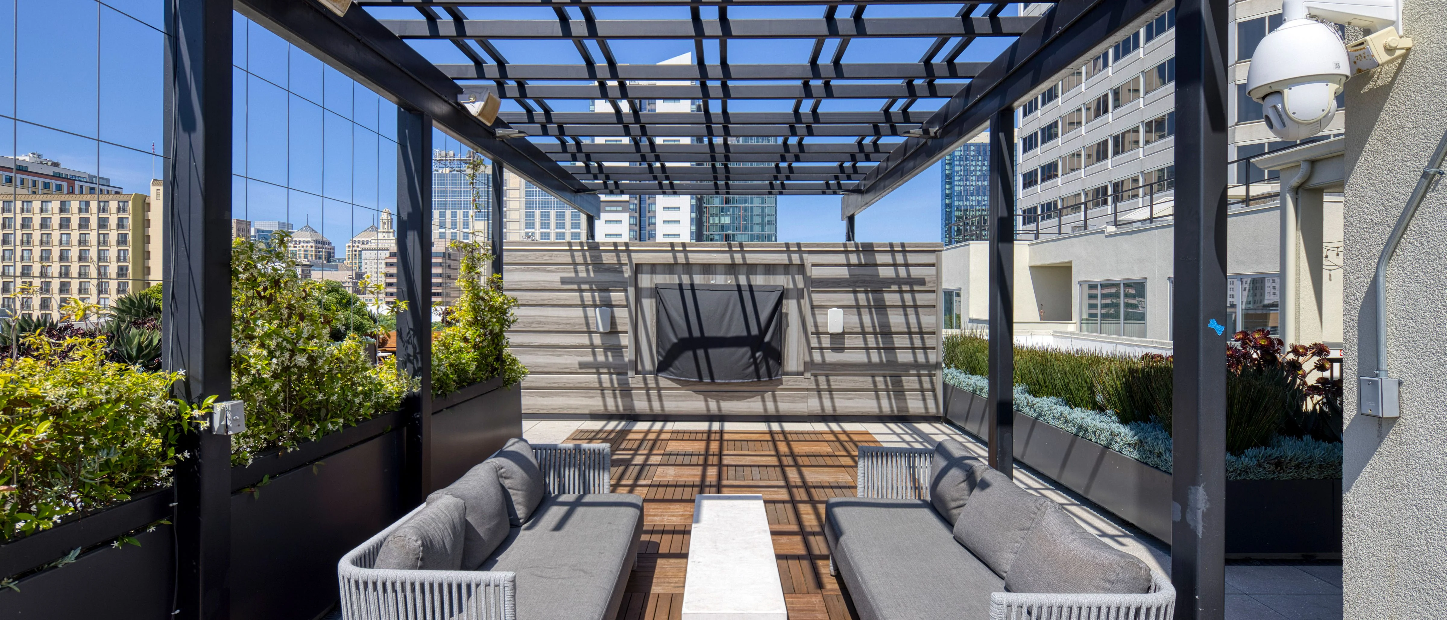 ORA Apartments — Sale in Oakland, CA, photo 8 of 8