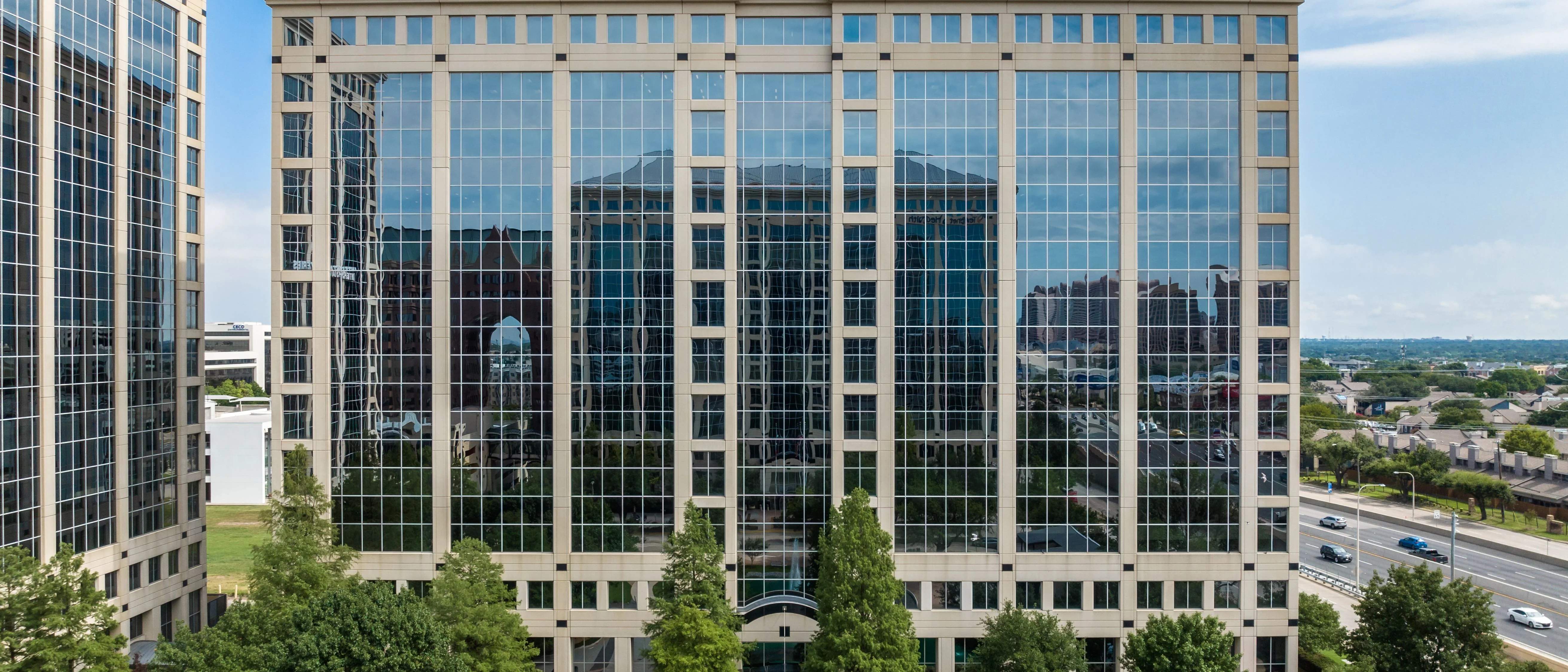 International Plaza III — Sale in Dallas, TX, photo 3 of 8