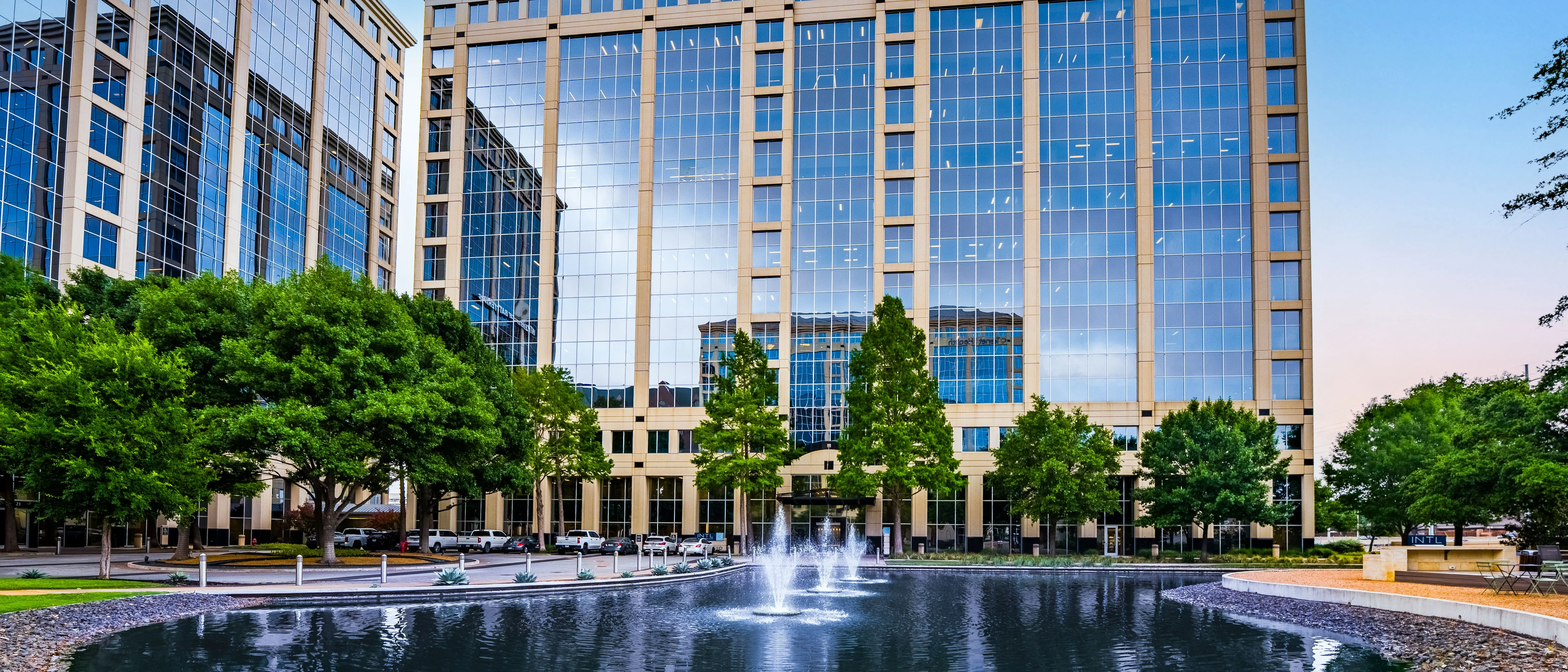 International Plaza III — Sale in Dallas, TX, photo 4 of 8