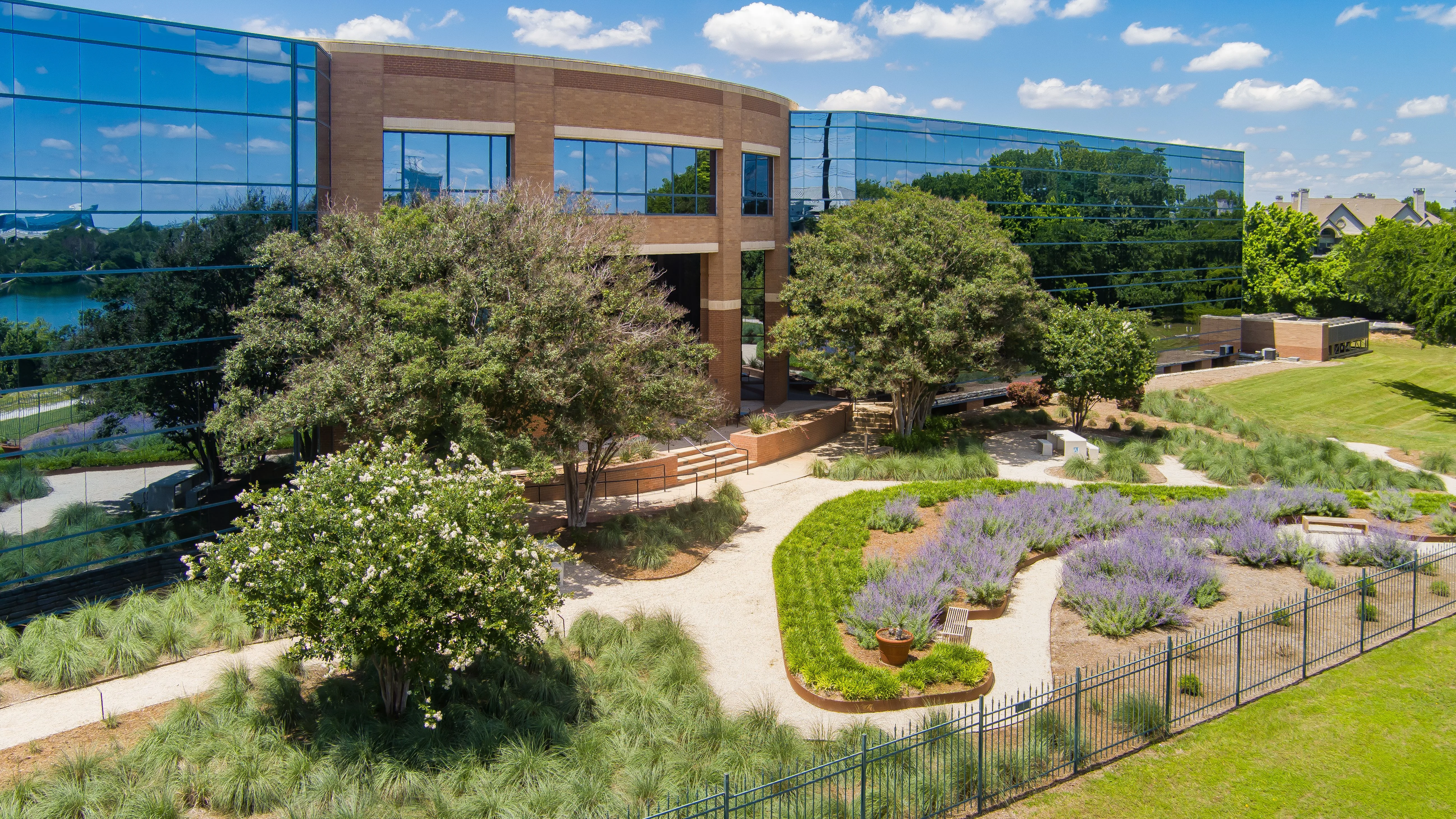 Lakeside at Quarry Oaks — Sale in Austin, TX, photo 1 of 8