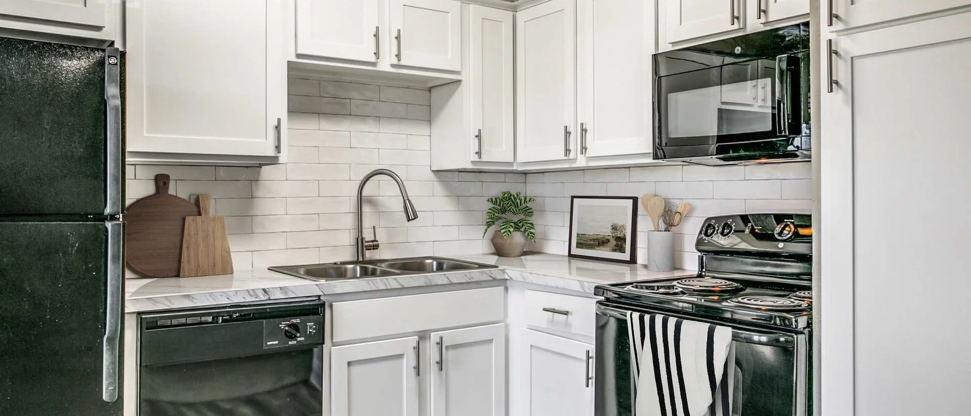 Elliot Pioneer — Sale in Arlington, TX, photo 8 of 8