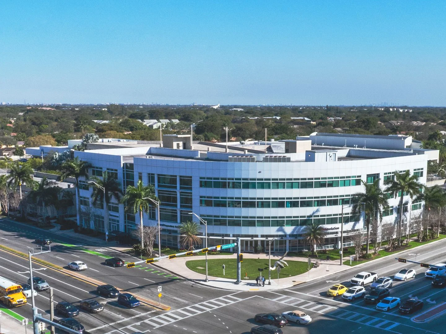 One Charter Place — Sale in Coral Springs, FL, photo 2 of 8