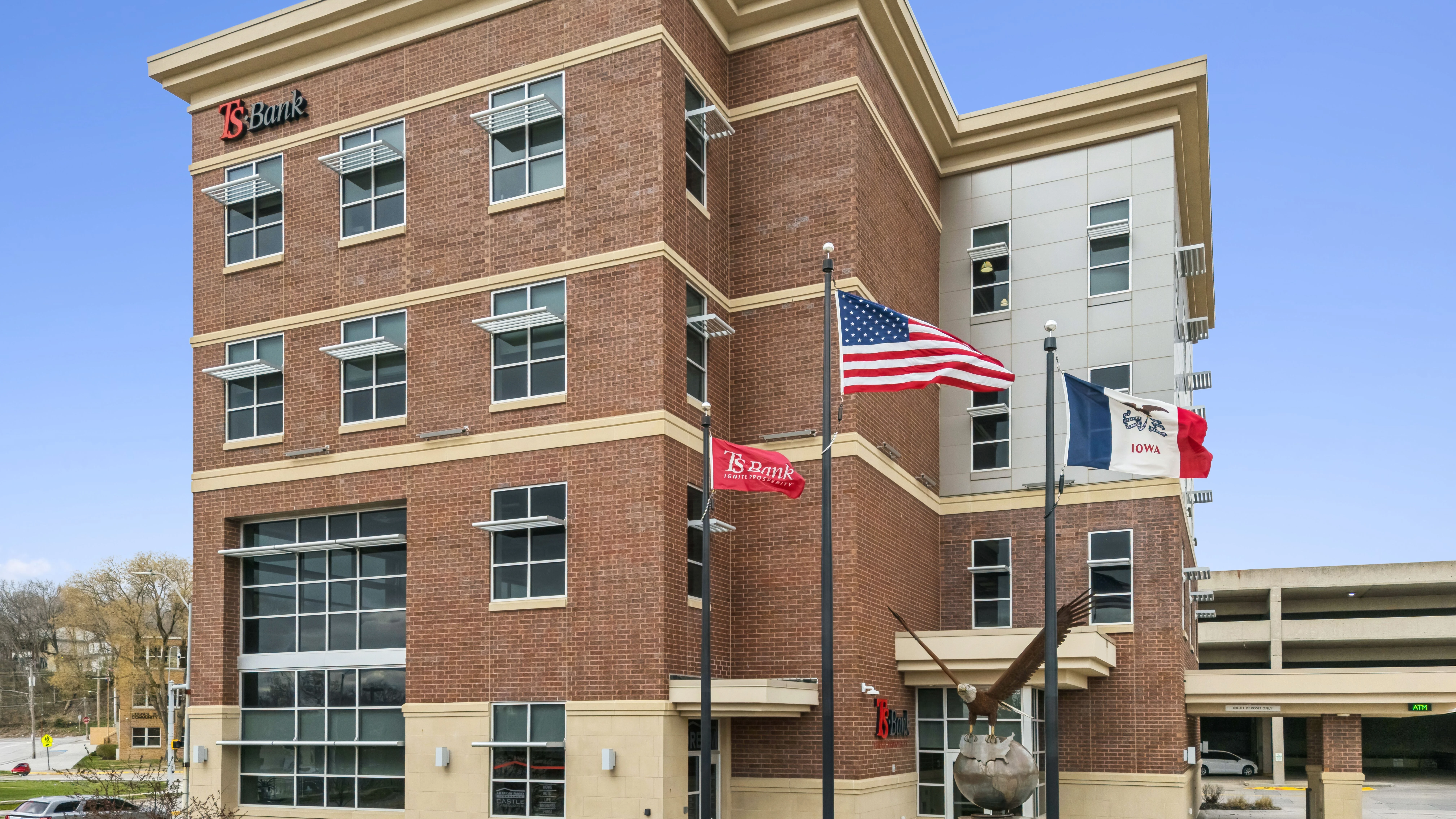 TS Bank - Council Bluffs, IA — Sale in Council Bluffs, IA, photo 1 of 8