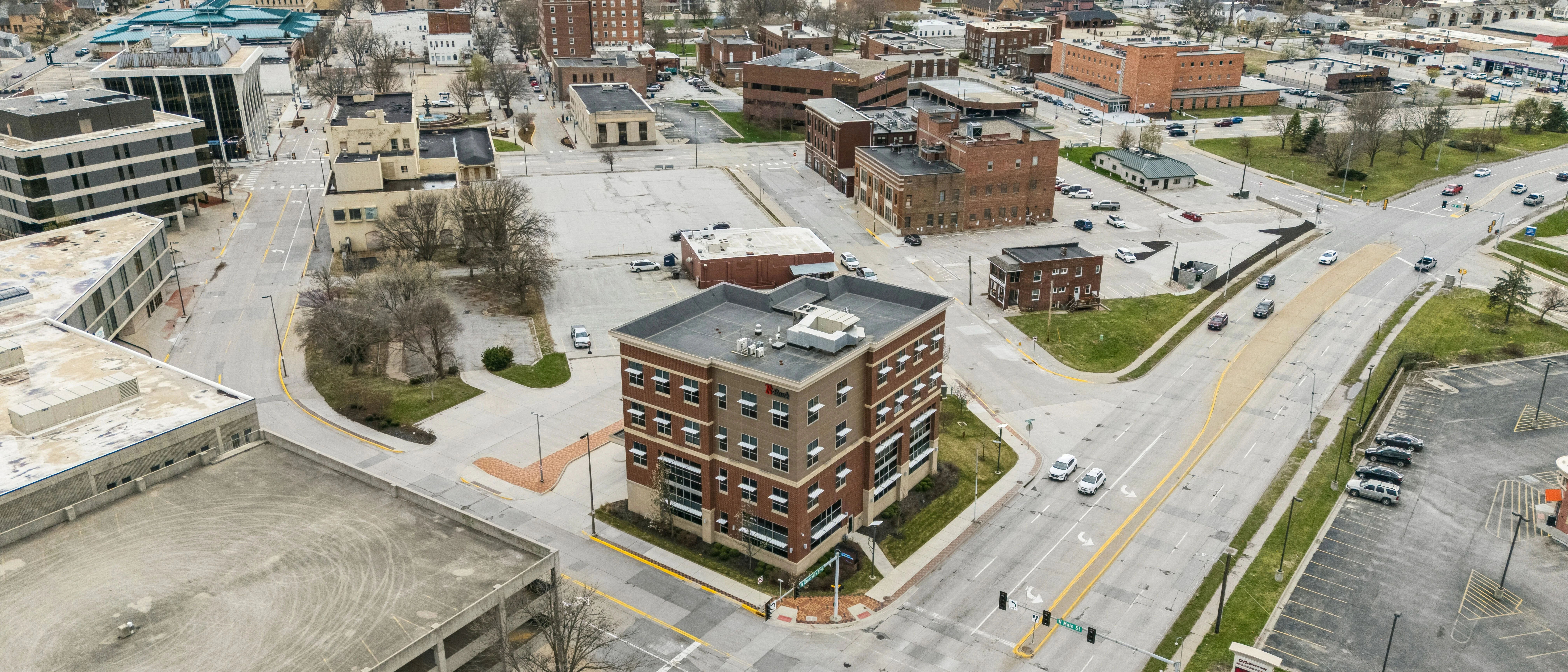 TS Bank - Council Bluffs, IA — Sale in Council Bluffs, IA, photo 7 of 8