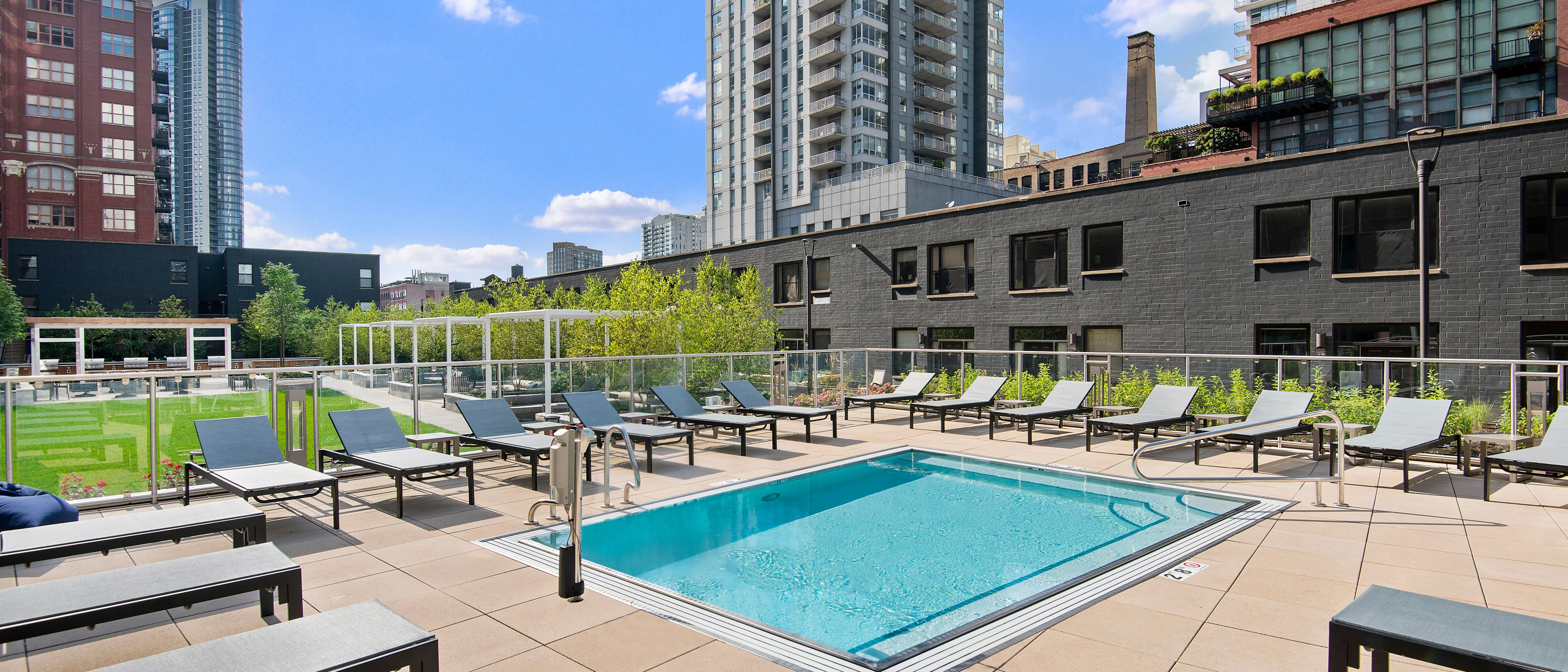 River North Park — Sale in Chicago, IL, photo 6 of 8