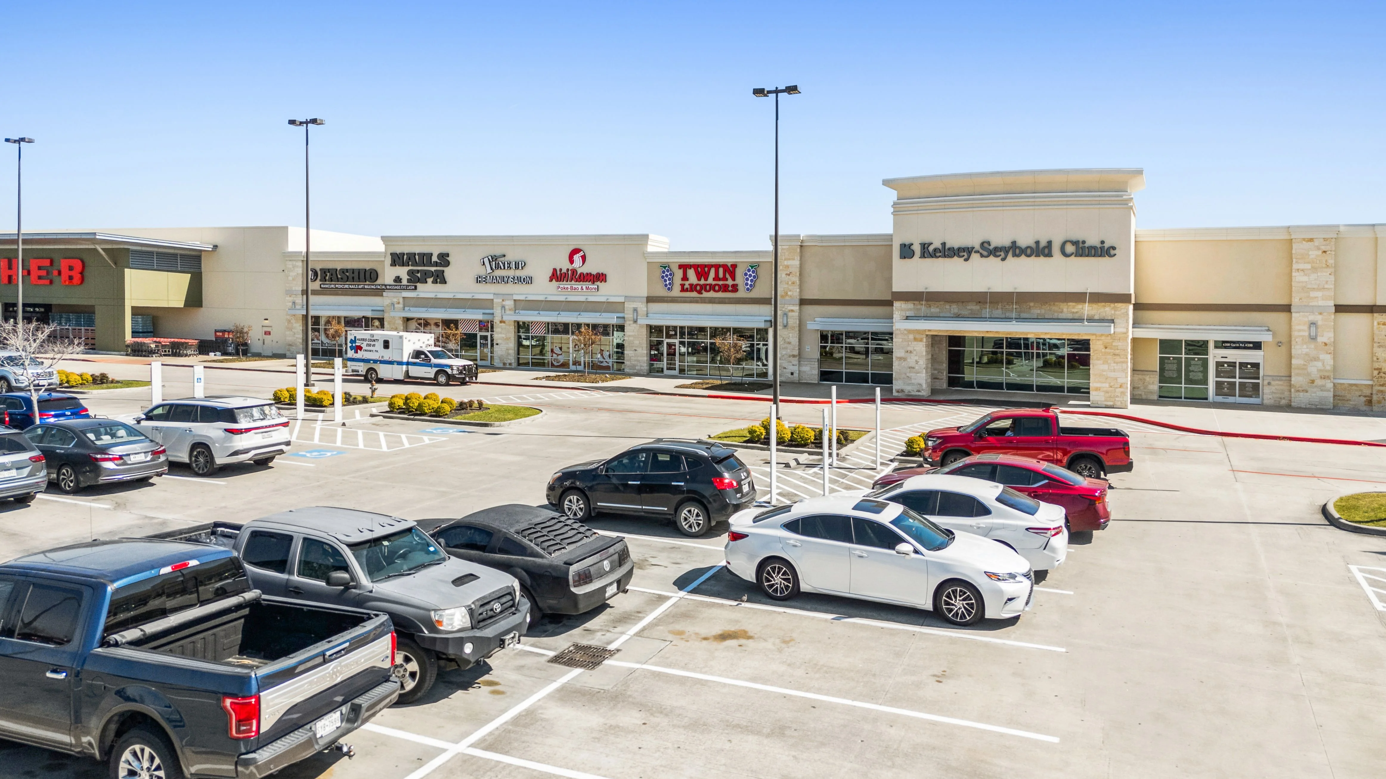 Baytown Shops - Phase I — Sale in Baytown, TX, photo 1 of 8
