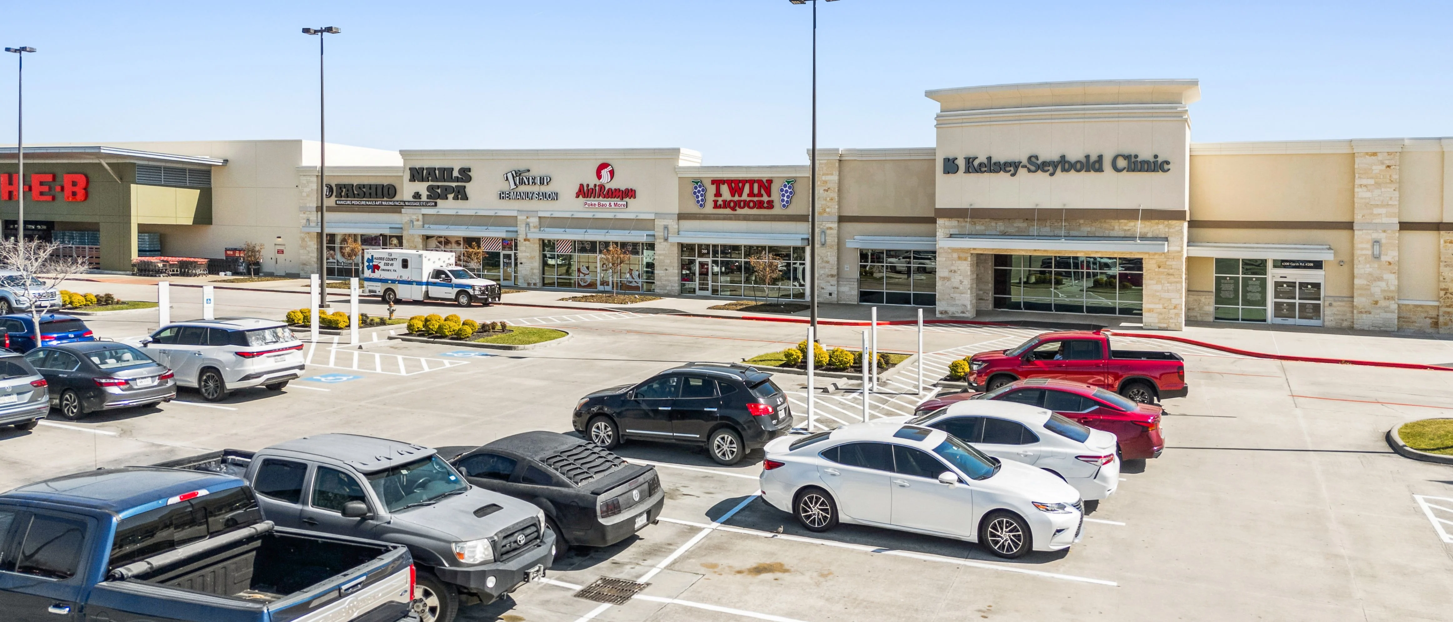 Baytown Shops - Phase I — Sale in Baytown, TX, photo 3 of 8