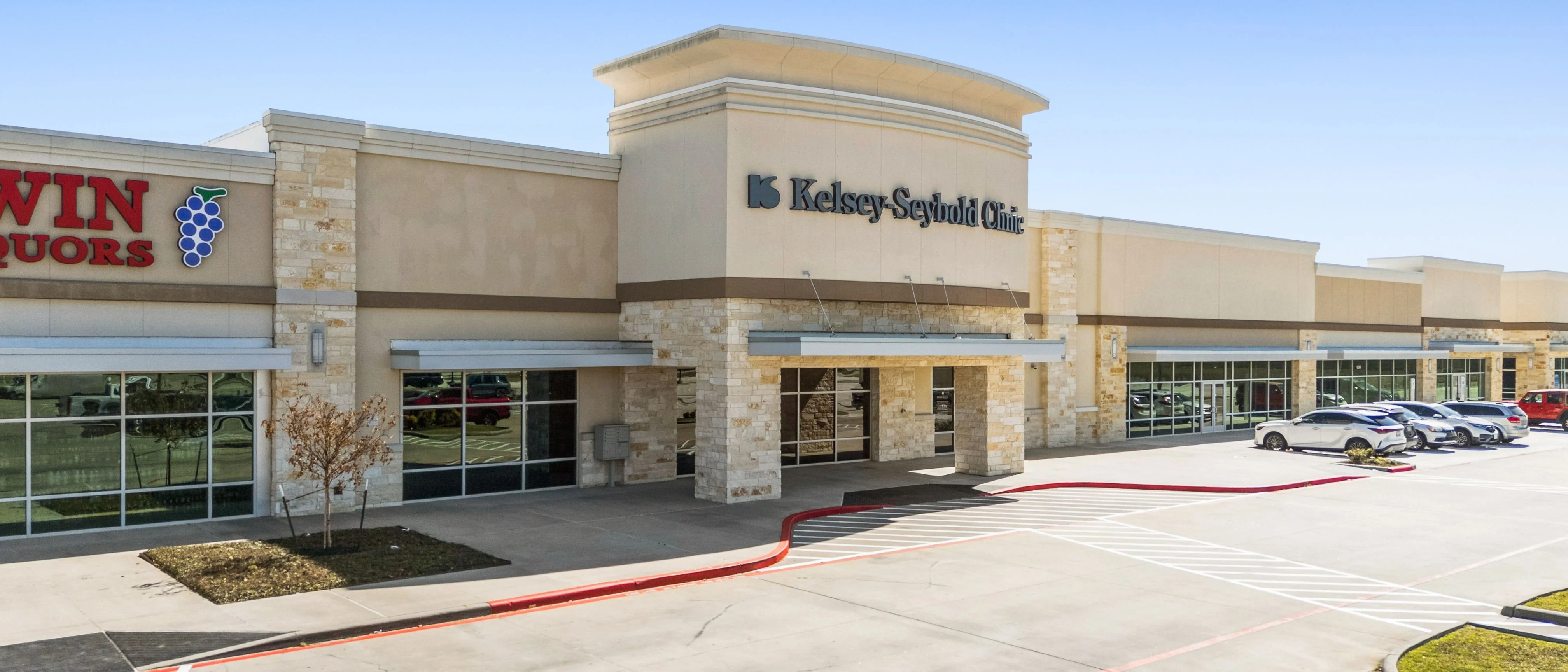 Baytown Shops - Phase I — Sale in Baytown, TX, photo 5 of 8