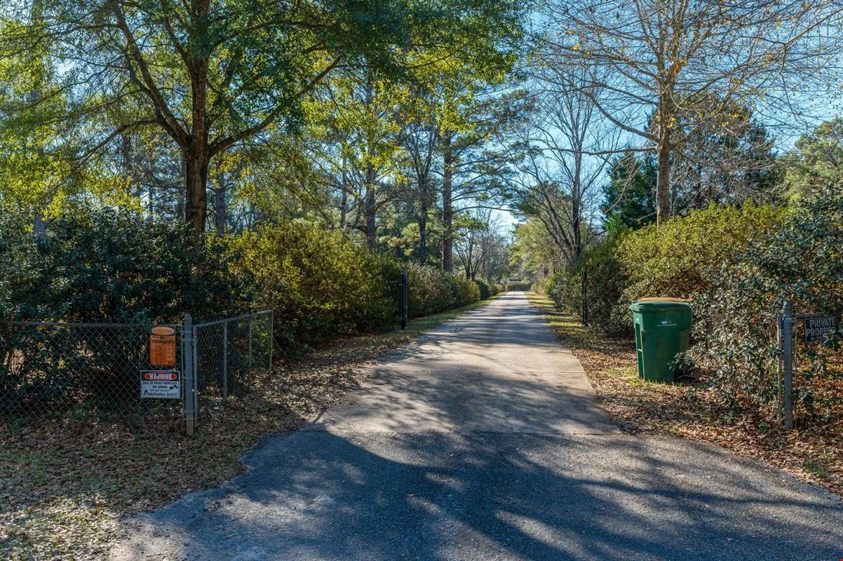 2906 Airport & 5771 Flora Lee lane — Sale in Crestview, FL, photo 5 of 8