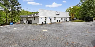 3825 Old Gordon Road — Sale in Atlanta, GA, photo 3 of 8