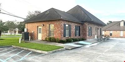 1,755 RSF Freestanding Medical Office | Prairieville,… — Lease in Prairieville, LA, photo 3 of 8