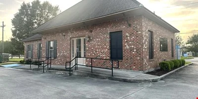 1,755 RSF Freestanding Medical Office | Prairieville,… — Lease in Prairieville, LA, photo 2 of 8