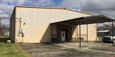 Warehouse Building For Lease — Lease in Prairieville, LA, photo 2 of 8