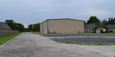Warehouse Building For Lease — Lease in Prairieville, LA, photo 4 of 8