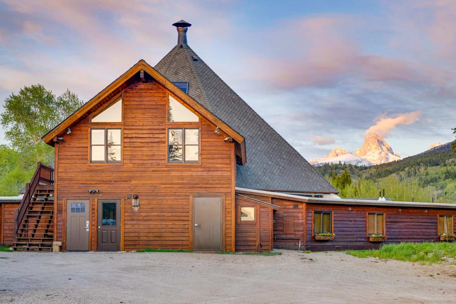 Teton Teepee Lodge — Sale in Alta, WY, photo 3 of 8