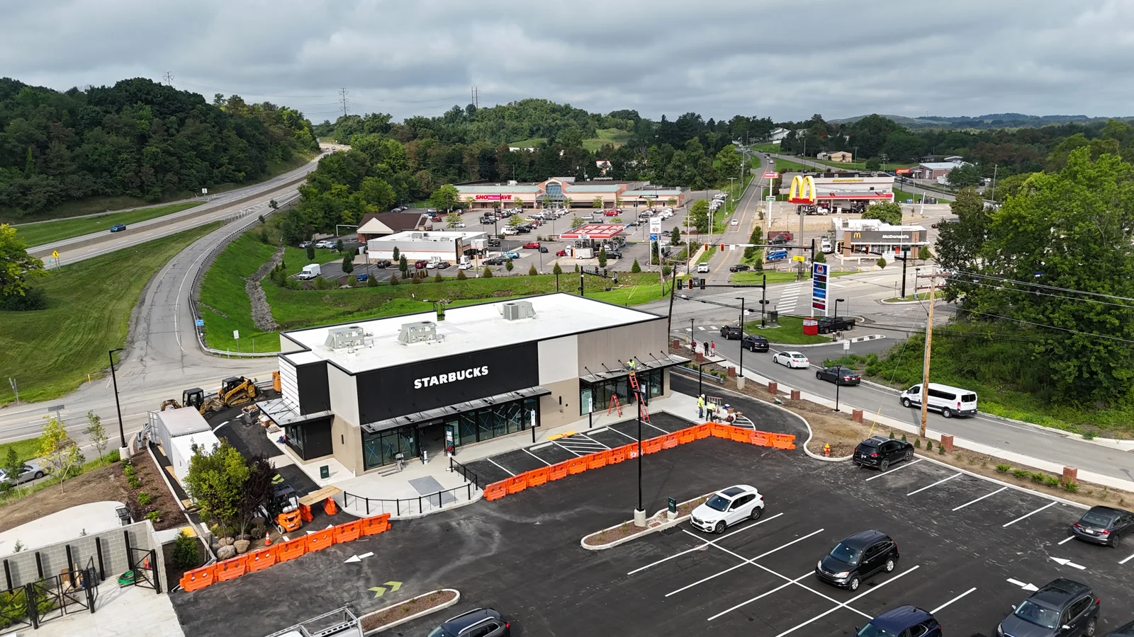 Imperial Crossing — Lease in Oakdale, PA, photo 1 of 3