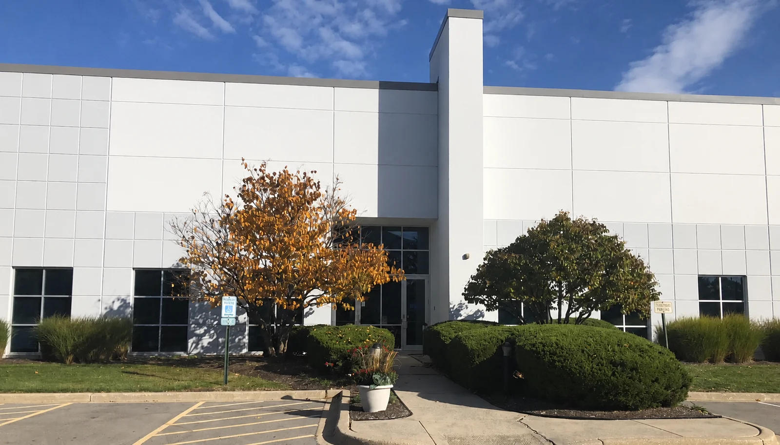 Industrial in Romeoville, IL — Lease in Romeoville, IL, photo 1 of 1