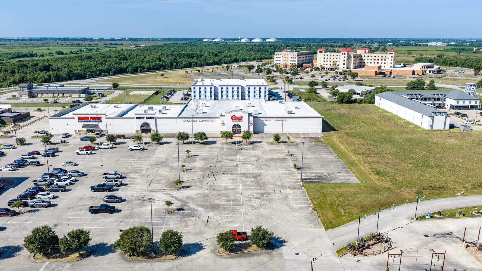 Port Plaza Centre — Lease in Port Arthur, TX, photo 1 of 3