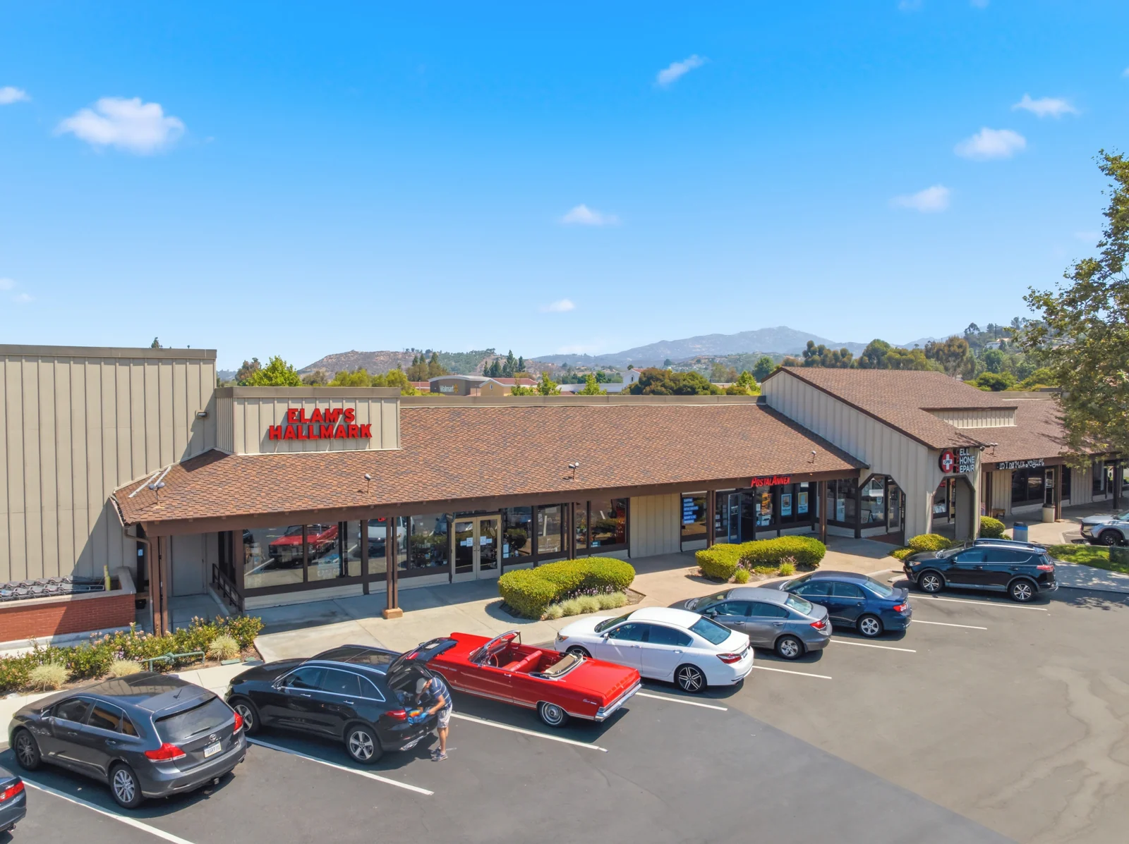 Poway Town & Country — Lease in Poway, CA, photo 4 of 6