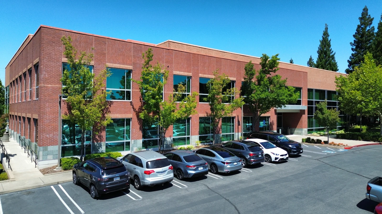 Office in Roseville, CA — Lease in Roseville, CA, photo 2 of 8