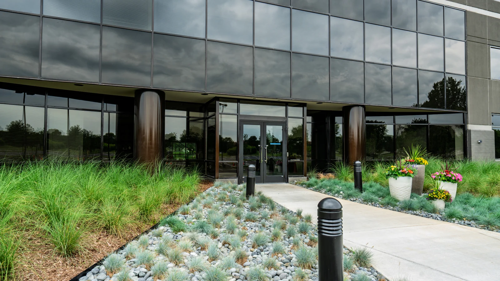 One Corporate Center — Sale in Louisville, KY, photo 4 of 8