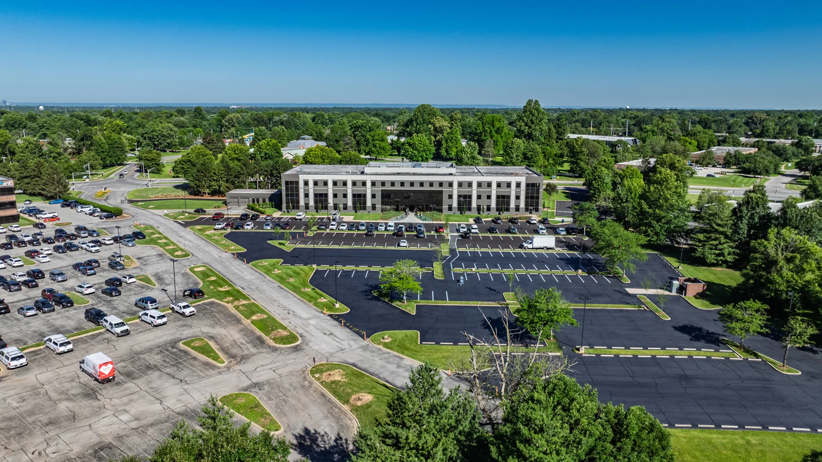 One Corporate Center — Sale in Louisville, KY, photo 6 of 8
