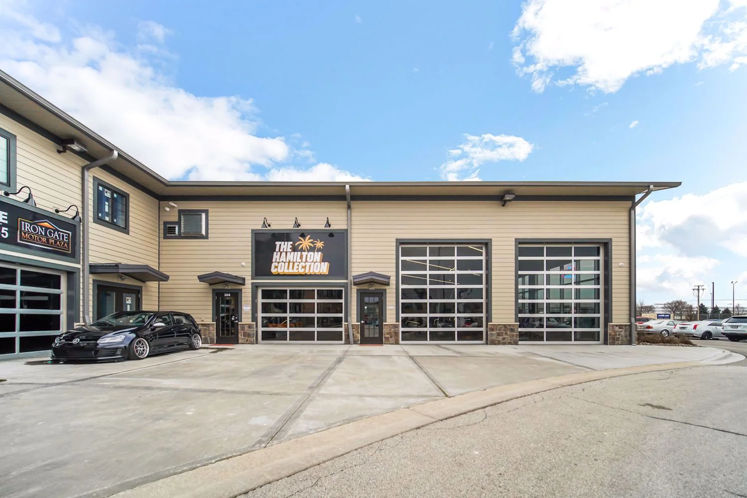 Iron Gate Motor Condos — Sale in Naperville, IL, photo 1 of 4