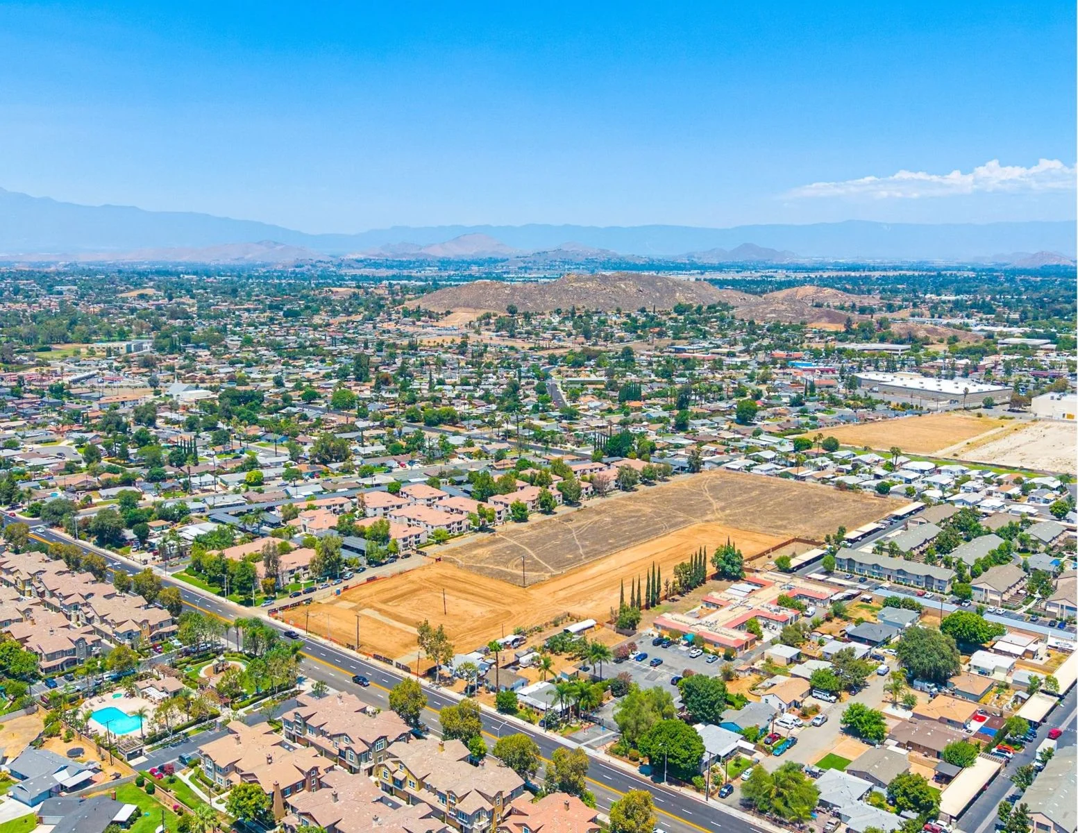 Land in Riverside, CA — Sale in Riverside, CA, photo 7 of 8