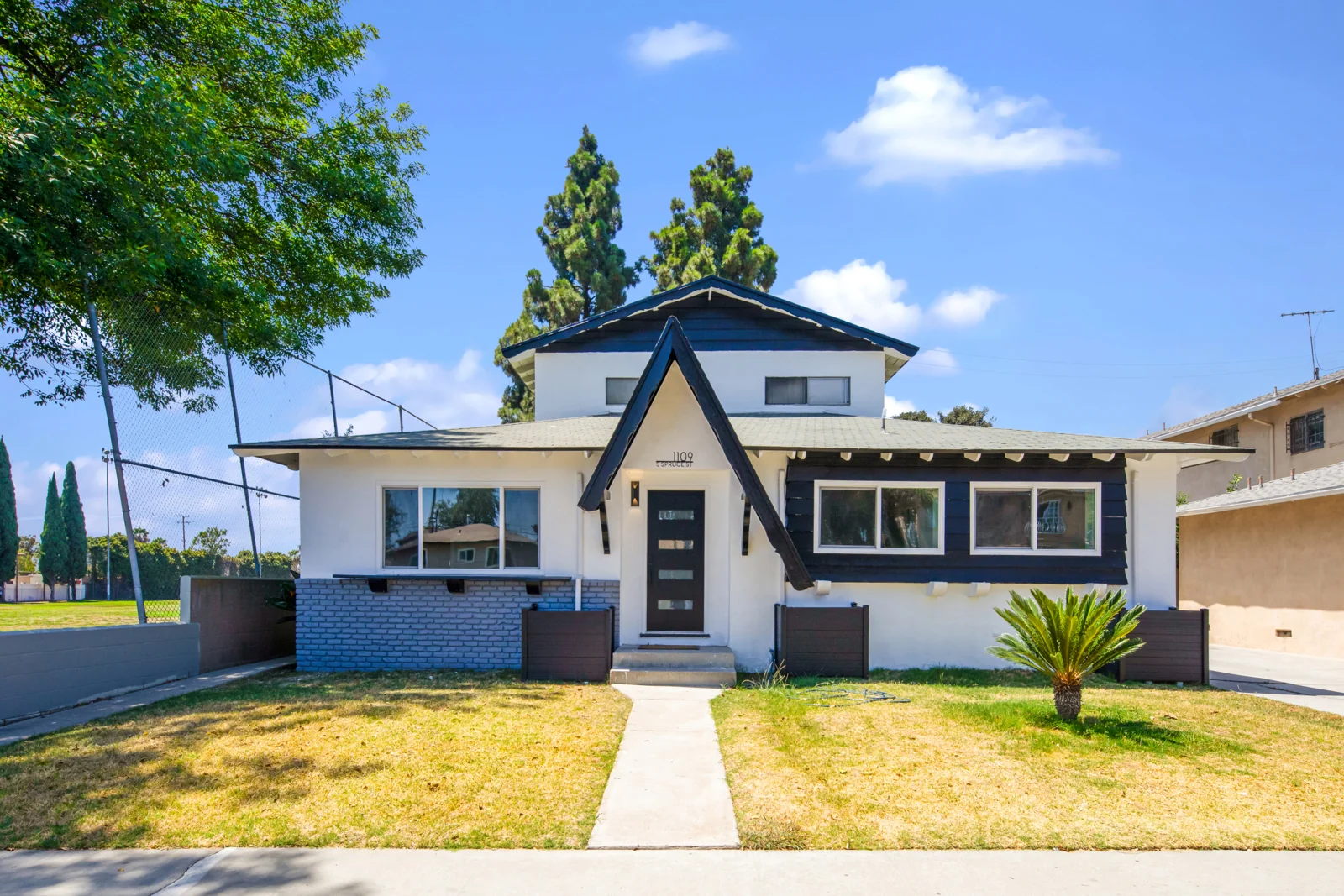 Multifamily in Montebello, CA — Sale in Montebello, CA, photo 2 of 8