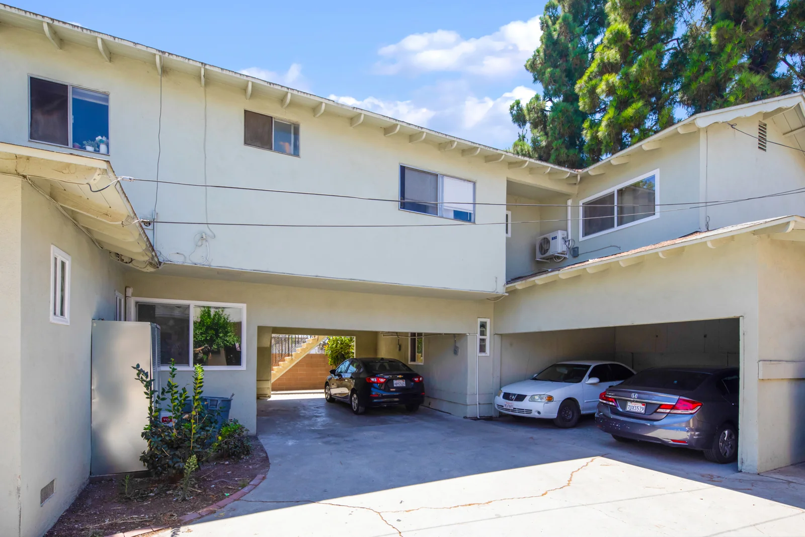 Multifamily in Montebello, CA — Sale in Montebello, CA, photo 7 of 8
