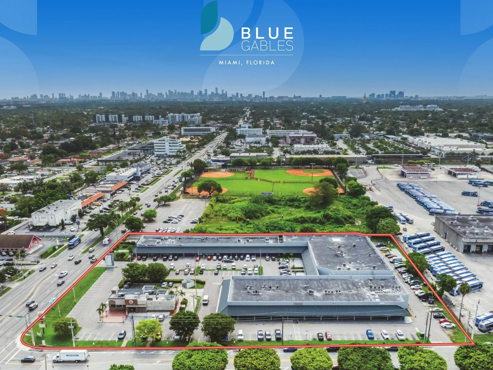 Blue Gables Plaza — Sale in Miami, FL, photo 2 of 8
