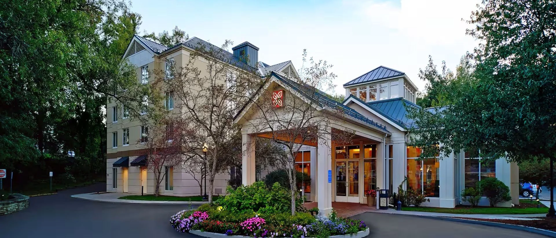 Hilton Garden Inn Saratoga Springs — Sale in Saratoga Springs, NY, photo 3 of 8