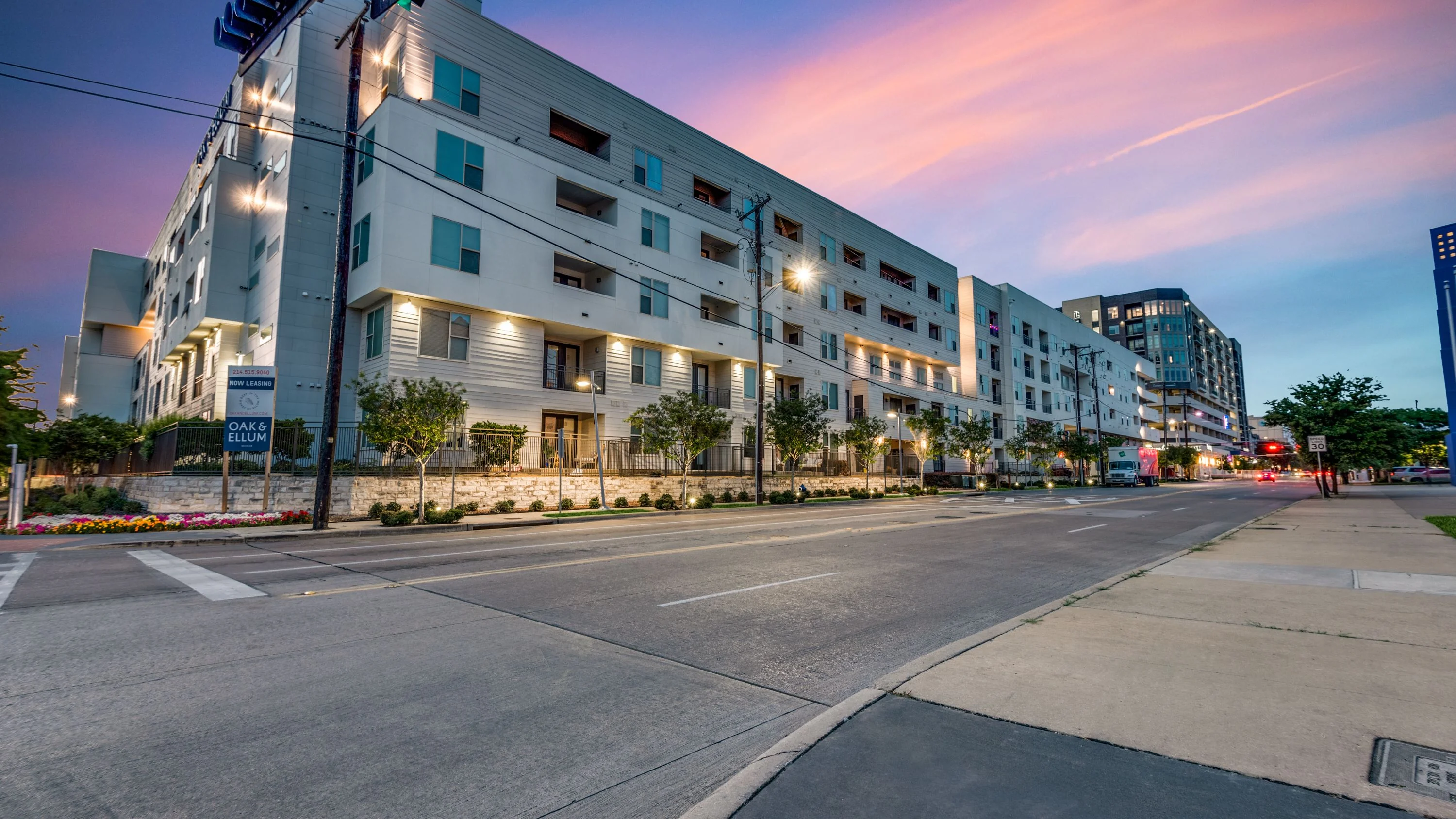 Oak & Ellum — Sale in Dallas, TX, photo 1 of 8
