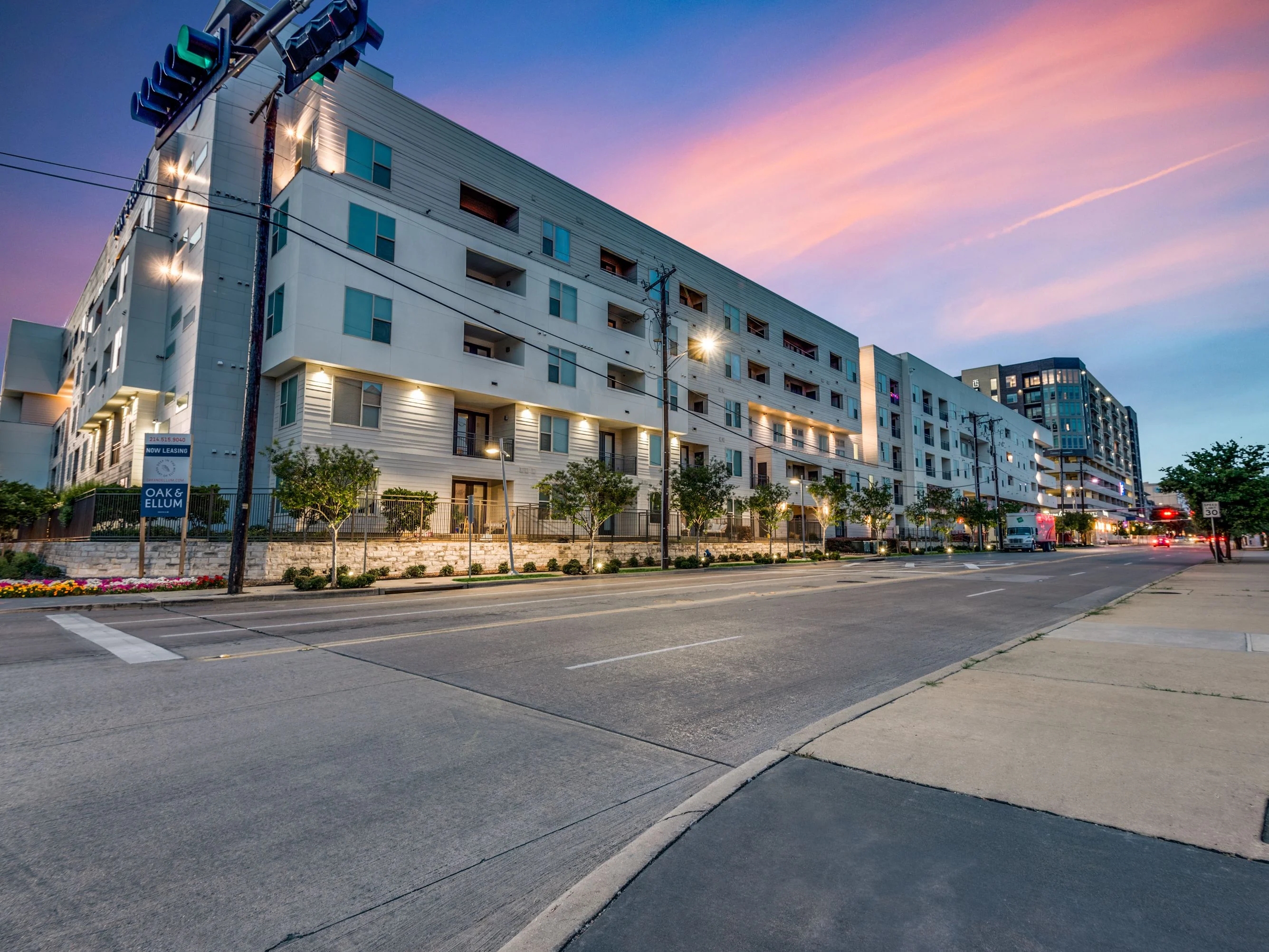Oak & Ellum — Sale in Dallas, TX, photo 2 of 8