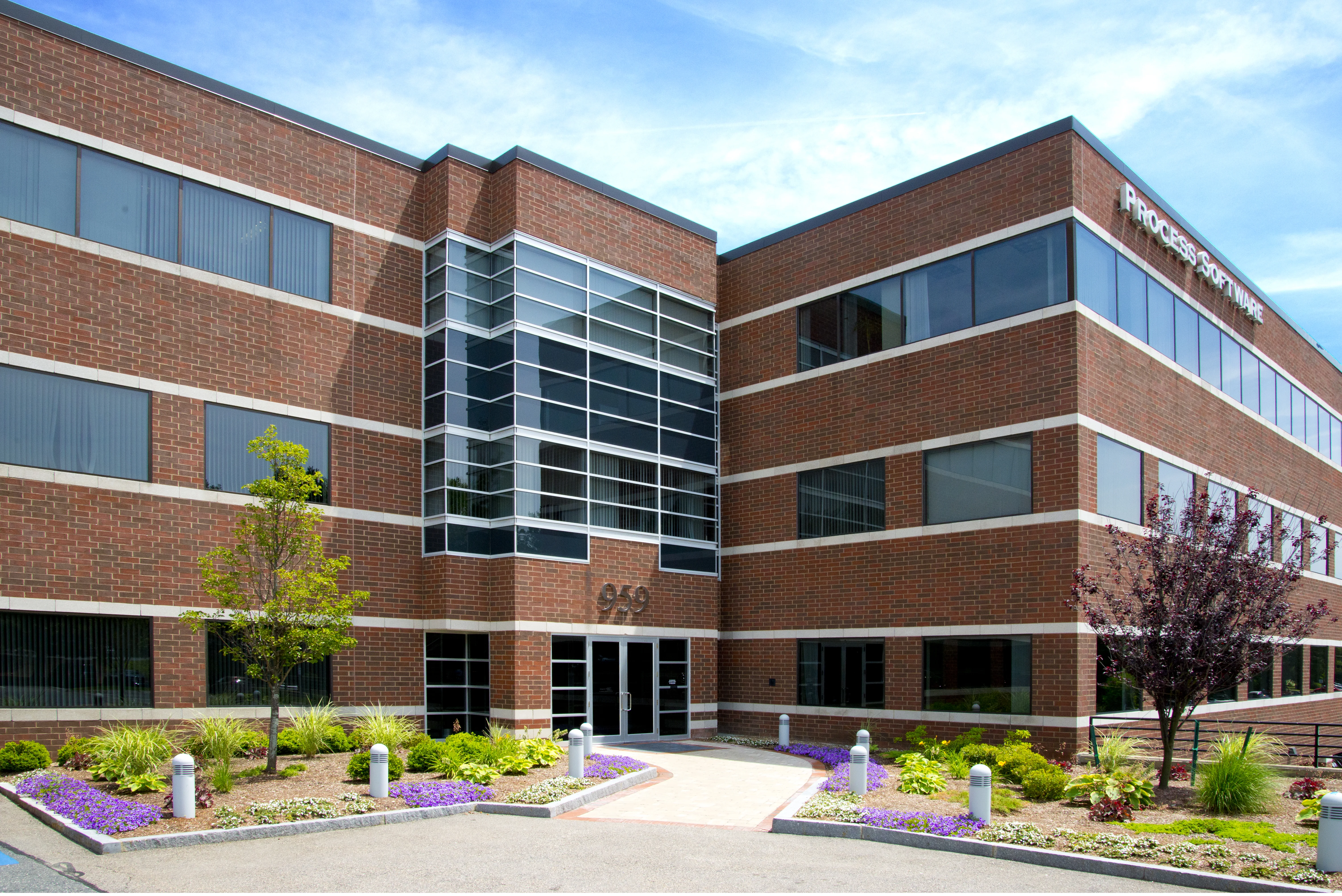 959 Concord — Lease in Framingham, MA, photo 1 of 8