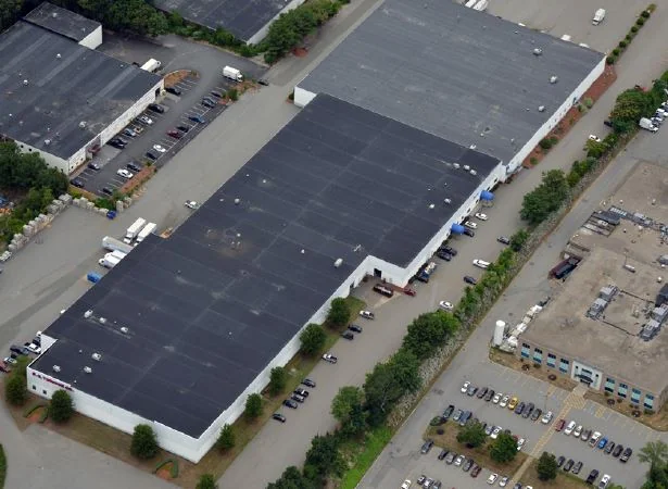 80 Industrial Way — Lease in Wilmington, MA, photo 1 of 4