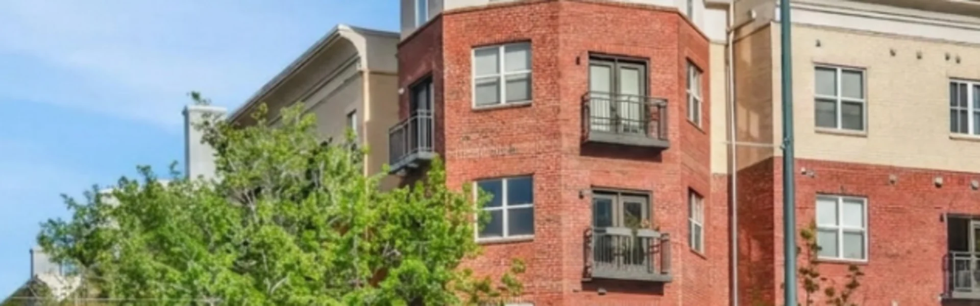 Uptown Square — Lease in Denver, CO, photo 4 of 4