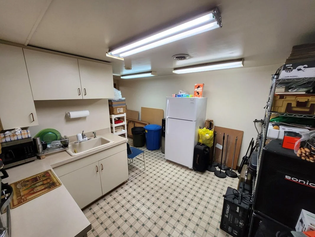 3113 Kinzie Ave — Sale in Racine, WI, photo 5 of 8