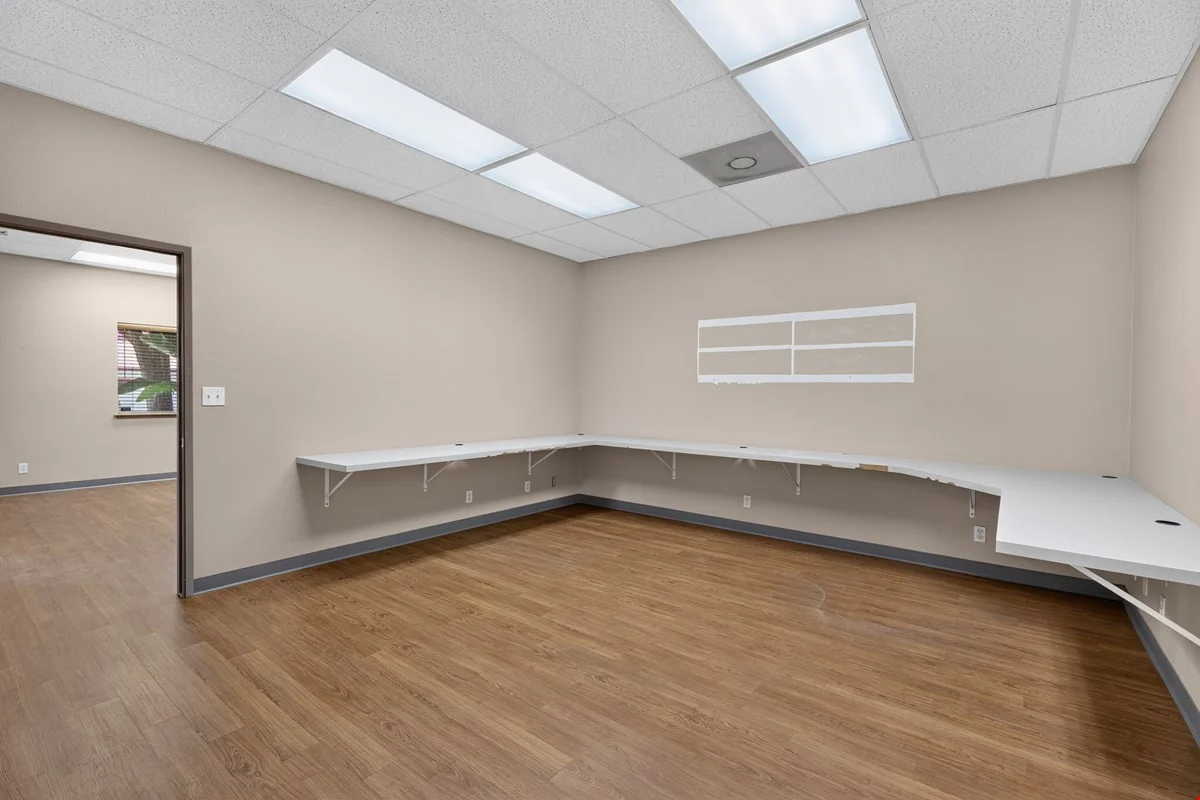 109 & 113 North R St — Sale in Madera, CA, photo 5 of 8