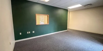 720 St Joseph St — Sale in Rapid City, SD, photo 3 of 8