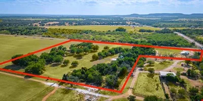 95 Loma Lane — Sale in Fredericksburg, TX, photo 1 of 8