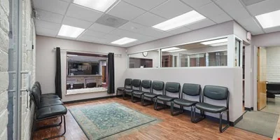 718 Lomas Boulevard NW, Albuquerque, NM 87102 — Lease in Albuquerque, NM, photo 7 of 8