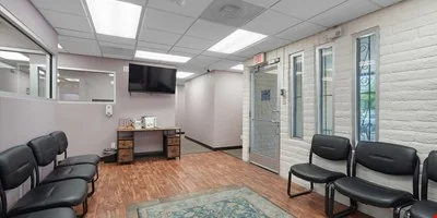 718 Lomas Boulevard NW, Albuquerque, NM 87102 — Lease in Albuquerque, NM, photo 8 of 8