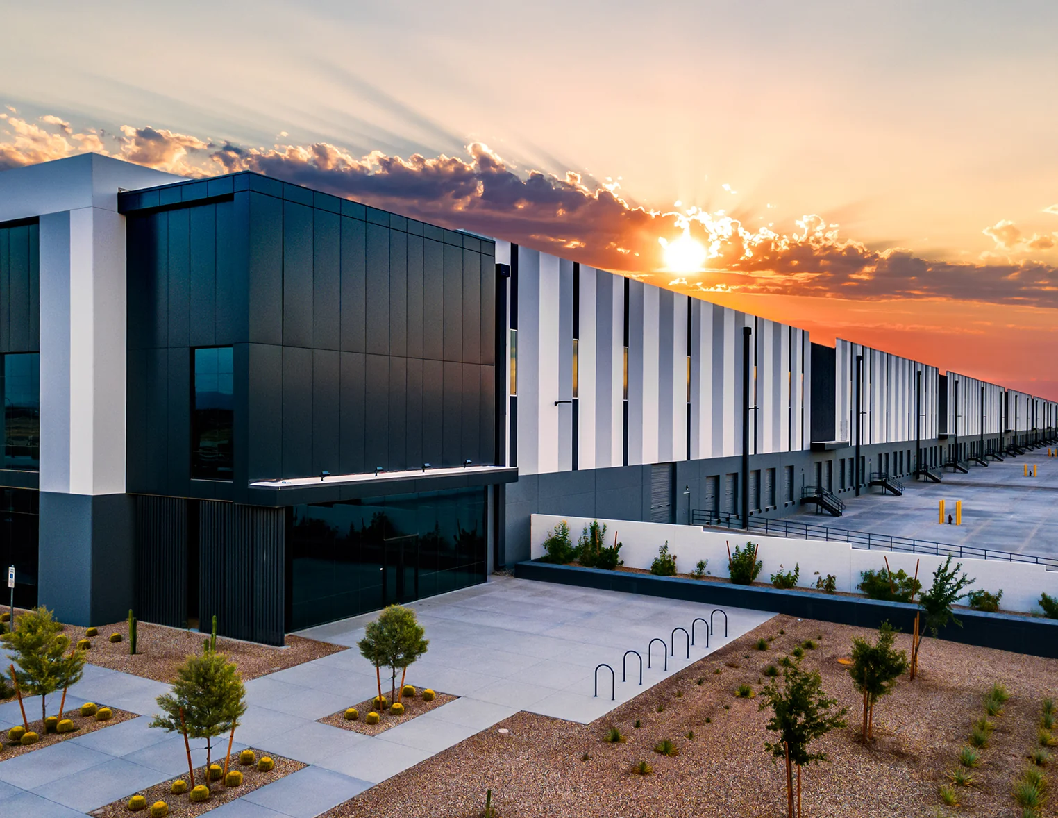 The Hub at Goodyear — Lease in Goodyear, AZ, photo 2 of 7