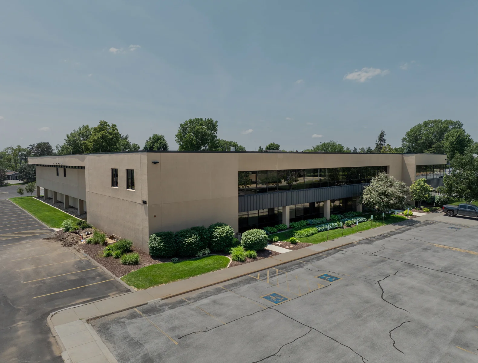 Office in Omaha, NE — Sale in Omaha, NE, photo 6 of 8