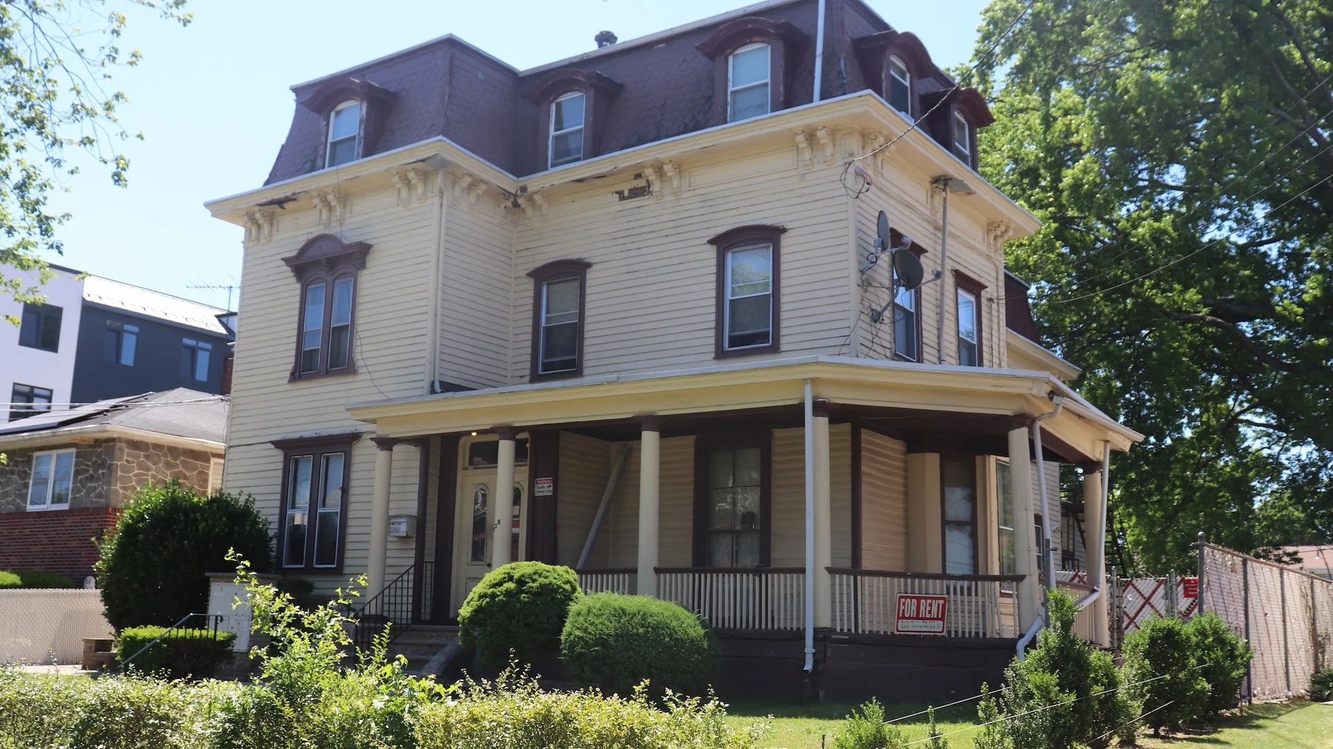 128 E 4th Ave — Sale in Roselle, NJ, photo 1 of 2